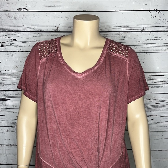 Maurices 24/7 NWT Size 2 Washed Purple Crochet Lace Knot Hemline Knit Top Shirt - Picture 2 of 7